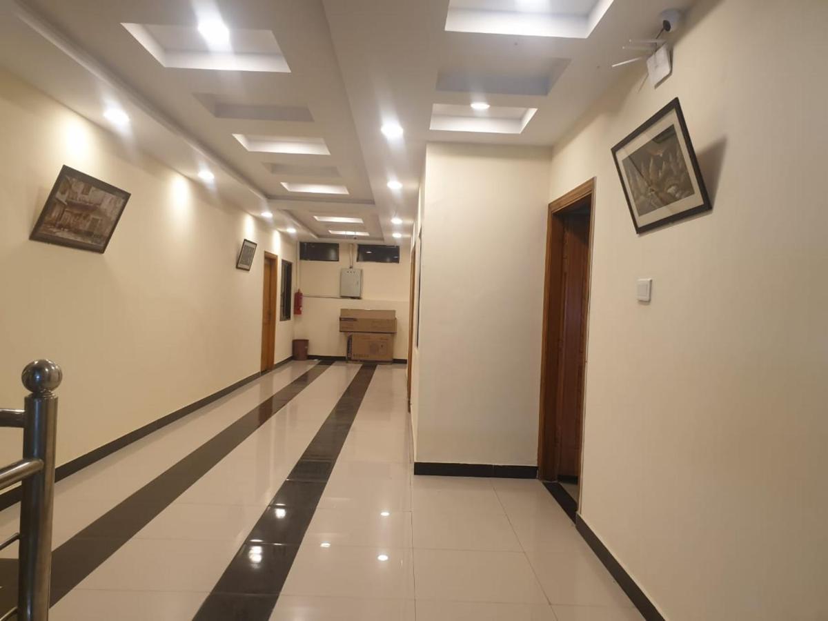 Dream Night Hotel Исламабад Екстериор снимка