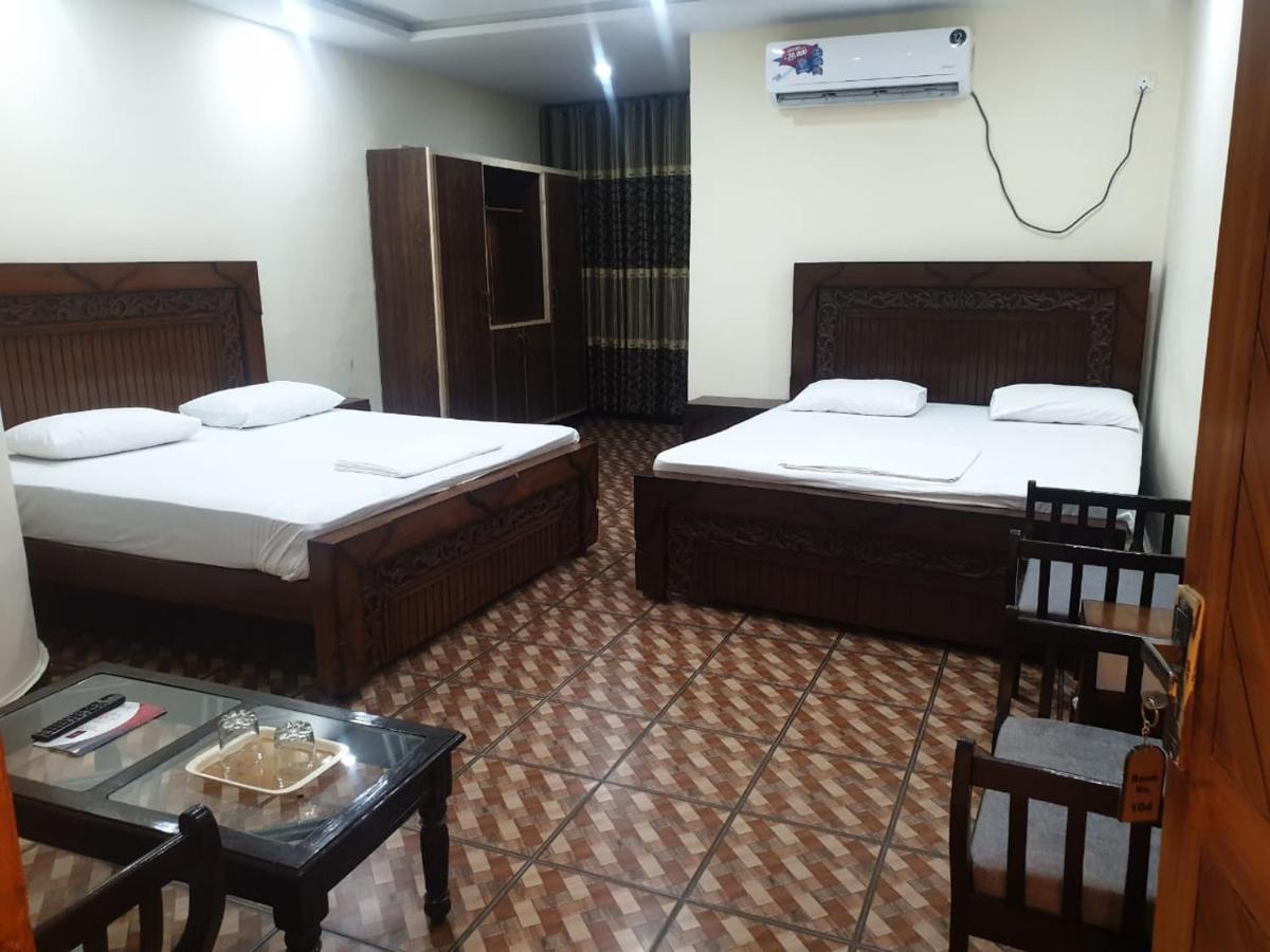 Dream Night Hotel Исламабад Екстериор снимка